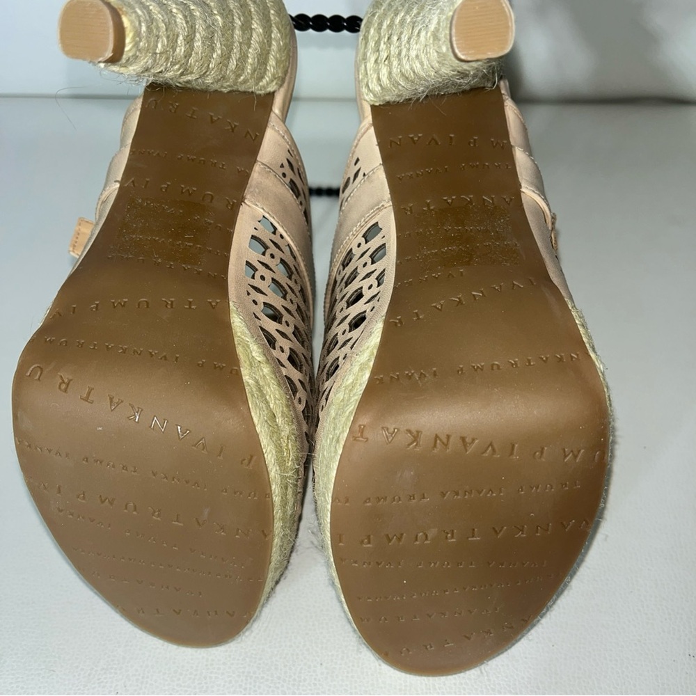 Ivanka Trump Tan Mules with Woven Design - Picture 5 of 7